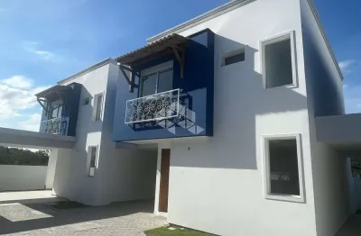 Casa residencial com 3 dormitórios sendo 3 suítes, 1 vaga de garagem no bairro alto ribeirão - florianópolis/sc