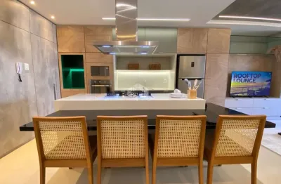 Studio mobiliado com 1 quarto no centro de florianópolis/sc.