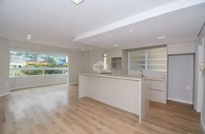 Apartamento mobiliado 3 quartos sendo 1 suíte e 1 vaga de garagem no centro de florianópolis/sc