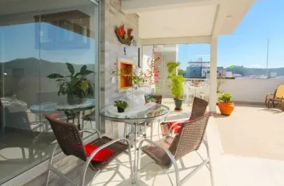 Cobertura semimobiliada com 3 quartos sendo 1 suíte e vista livre no bairro ingleses em florianópolis/sc