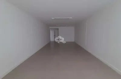 Sala comercial com 47,18 m² privativos no centro de florianópolis/sc