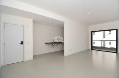 Apartamento de alto padrão com 3 suítes e vista parcial para o mar em florianópolis