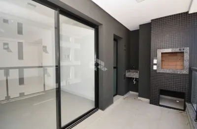 Apartamento de alto padrão com 3 suítes e vista parcial para o mar em florianópolis