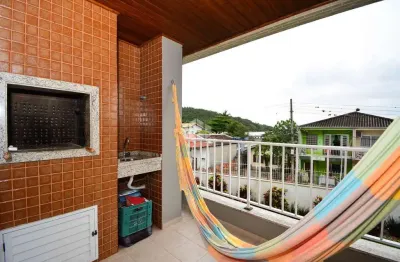 Apartamento semimobiliado com 2 quartos sendo 1 suítes no bairro joão paulo em florianópolis/sc