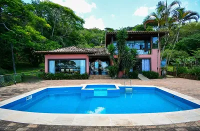 Casa de alto padrão com 4 quartos sendo 1 suíte na lagoa da conceição de florianópolis/sc