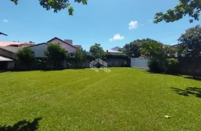 Terreno com 771m² na cachoeira do bom jesus em florianópolis/sc
