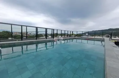 Apartamento semimobiliado com 2 quartos sendo 1 suíte e 1 vaga de garagem no bairro cachoeira do bom jesus em florianópolis/sc