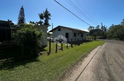 Terreno amplo em vargem pequena, florianópolis, próximo às melhores praias e serviços essenciais