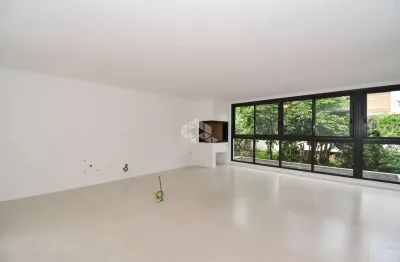 Casa geminada em condomínio fechado no córrego grande com 3 quartos sendo 1 suíte e 2 vagas de garagem