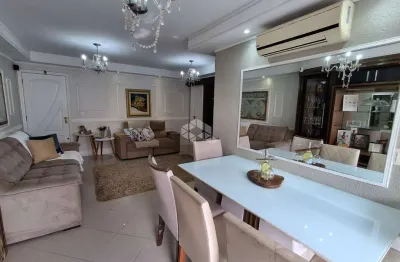 Apartamento semimobiliado com 3 quartos sendo 1 suíte 1 vaga de garagem e hobby box no balneário em florianópolis