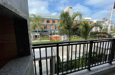 Apartamento com 1 suíte 1 vaga de garageem em condomínio fechado completo no novo campeche