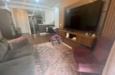 Apartamento semimobiliado com 2 quartos 2 vagas e vista panorâmica no itacorubi