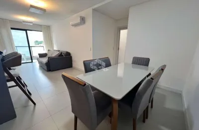 Apartamento alto padrão com 3 suítes 2 vagas e vista para o mar no centro de florianópolis