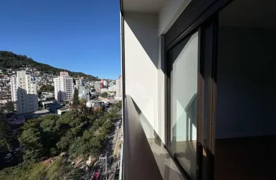 Apartamento com 2 suítes sacada e piscina no centro de florianópolis