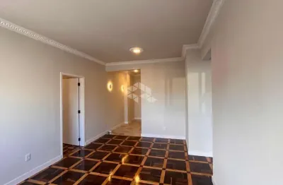 Apartamento com 4 quartos sendo 1 suíte no centro de florianópolis