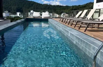 Apartamento duplex com 2 suítes 2 vagas de garagem e área de lazer completa em jurerê internacional florianópolis