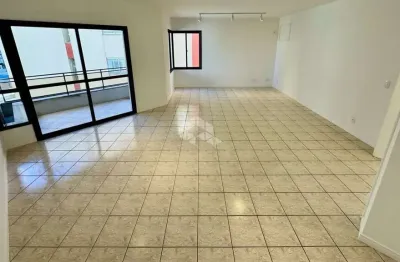 Apartamento com 4 quartos sendo 2 suítes 3 vagas sacada com churrasqueira e lazer no centro de florianópolis
