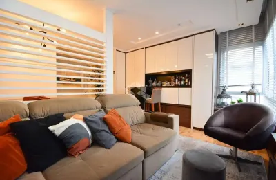 Apartamento 3 quartos 1 suíte com vaga de garagem no centro de florianópolis