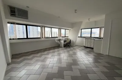 Sala comercial no centro de florianópolis com vista para o mar