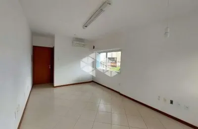 Sala comercial 46m² no coração da trindade florianópolis