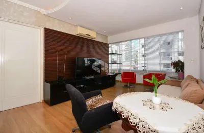 Apartamento com 3 quartos sendo 1 suíte 1 vaga de garagem e vista para o mar no centro de florianópolis