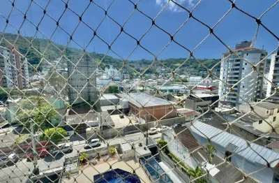 Apartamento com 4 quartos  sendo 1 suíte e 2 vagas de garagem amplo no centro de florianópolis