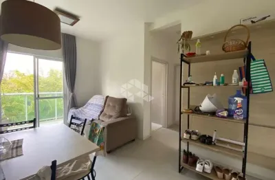 Apartamento mobiliado com 2 quartos e área de lazer completa na cachoeira do bom jesus florianópolis