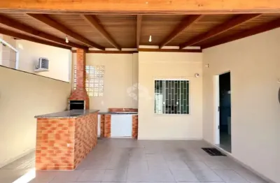 Casa com 2 quartos 1 suíte e 2 vagas de garagem em forquilhas são josé