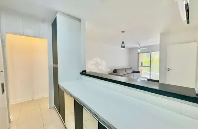 Apartamento 3 quartos sendo 1 suíte 2 vagas de garagem no itacorubi florianópolis