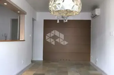 Apartamento em coqueiros com 3 dormitórios, 1 suíte e localização privilegiada em florianópolis