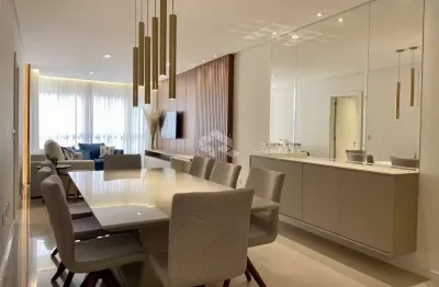 Apartamento de 03 dormitórios mobiliado e decorado!