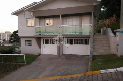 Casa com 2 quartos à venda na ÉRico Veríssimo, 262, Centro, Carlos Barbosa