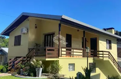Casa com 4 quartos à venda na Alencar Araripe, 1098, Simonaggio, Garibaldi
