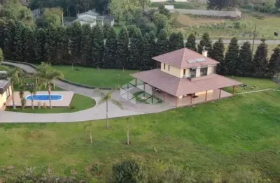 Duas casas em propriedade  de 6.690m² - conforto e natureza com infraestrutura completa!