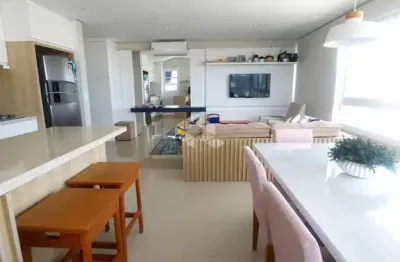 Apartamento  no último andar - rua marquês de souza