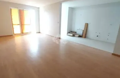 Apartamento de 03 dormitórios em frente ao hotel casacurta!
