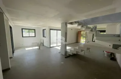 Casa sobrado com 3 quartos, 2 vagas, 139,60 m² na praia da barra, garopaba sc