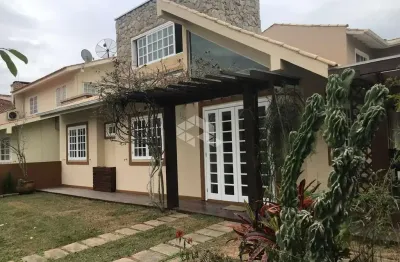 Casa à venda com 3 dormitórios, 2 vagas, 99,70 m² privativos no jardim panorâmico em garopaba sc