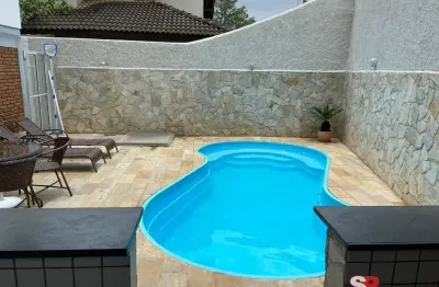 Investimento perfeito! sobrado com 312m² no horto florestal