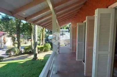 Casa 04 dormitórios, 250m² privativos, no bairro planalto - gramado