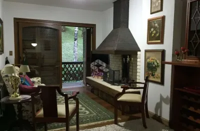 Apartamento 2 dormitórios com 103,17m², 1 vaga, no bairro planalto em gramado