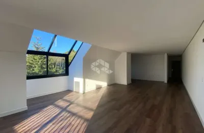 Apartamento com 3 dormitórios, 150,00m² privativos, 1 vaga, no centro de gramado