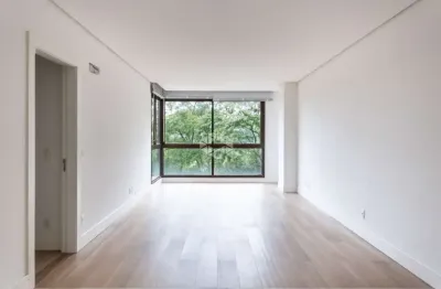 Apartamento de 03 dormitórios/quartos, 104,16m² privativos, 2 vagas de garagem no bairro bavária.