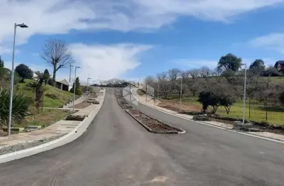 Terreno 800m², em bairro próximo ao centro, a 9 minutos da rua coberrta