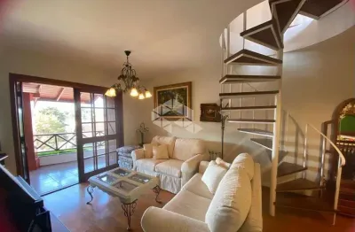 Apartamento 03 dormitórios, com 163m², 2 vagas, no coração de gramado