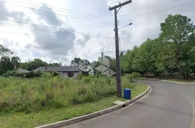 Terreno com 760m², plano, no vale dos pinheiros, gramado, a 10km do centro