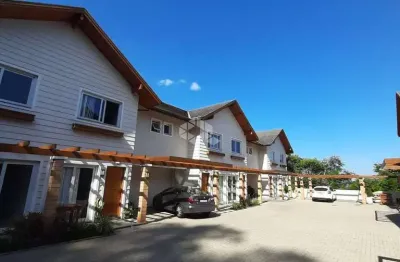 Casa 2 dormitórios, 82,50m², em gramado, a pouco minutos do centro