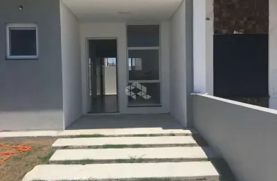 Casa a venda com 01 suíte mais 02 dormitórios,  sala cozinha, área de serviço, pátio nos fundos