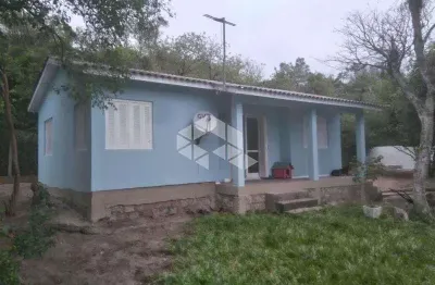 Casa à venda com 3 dormitórios, pátio com 690m² no bairro florida em guaíba