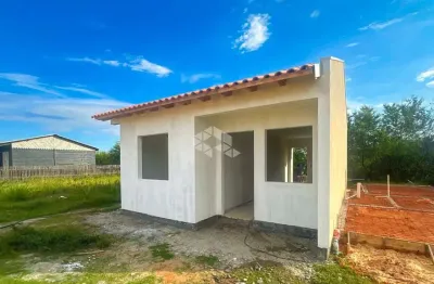 Casa com 2 dormitórios à venda no bom fim, guaíba-rs